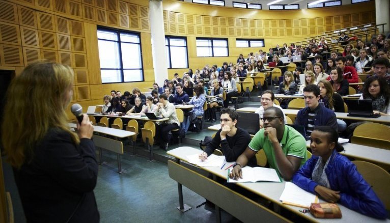 Quel est le programme du bac pro Éco-Droit