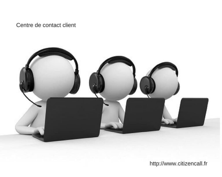 telephone et ordinateur avec service client