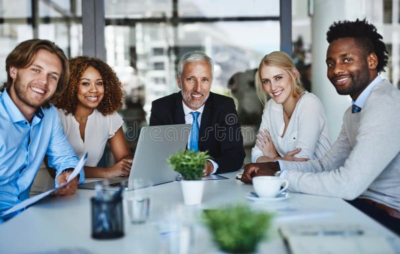 une equipe de professionnels en reunion